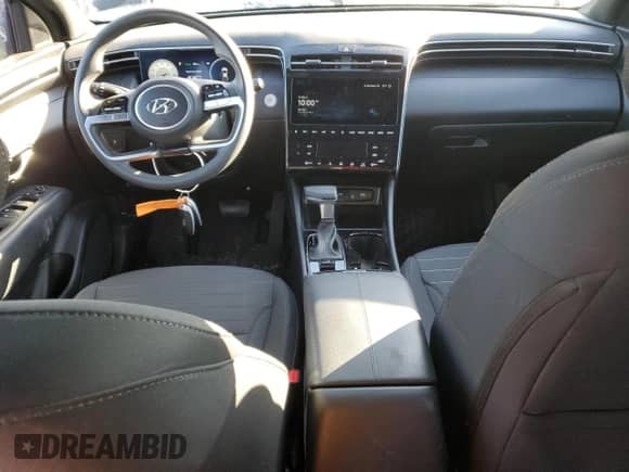 ✅ 2024 Hyundai Santa Cruz SEL • VIN: 5NTJC4AE8RH099083 • Лот: 83432154. Размещён на Copart с пробегом 8 003 миль миль. Получите бесплатный доступ к архиву аукционных продаж из США и посмотрите подробный отчёт об истории автомобиля на DreamBid. Изображение 8.