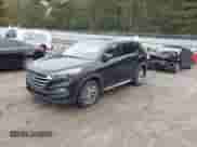 2017 Hyundai Tucson SE z VIN KM8J33A42HU585775, wystawiony jako IAAI lot #43521465 z przebiegiem 125 000 mil mil oraz . Historia ofert i sprzedaży dostępna na DreamBid. Obrazek 2.
