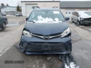 ✅ 2020 Toyota Sienna LE • VIN: 5TDKZ3DCXLS024652 • Lot: 43909047. Wystawiony na IAAI z przebiegiem 32 100 mil. Bezpłatny archiwum sprzedaży aukcyjnych z USA i szczegółowy raport historii pojazdu na DreamBid. Zdjęcie 12.