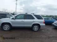 ✅ 2003 Acura MDX Touring • VIN: 2HNYD18603H516424 • Lot: 42531381. Wystawiony na IAAI z przebiegiem 201 971 mil. Bezpłatny archiwum sprzedaży aukcyjnych z USA i szczegółowy raport historii pojazdu na DreamBid. Zdjęcie 14.