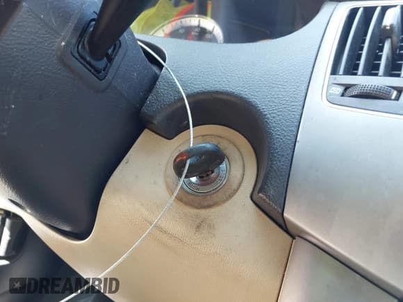 ✅ 2009 Hyundai Sonata GLS • VIN: 5NPET46C49H456492 • Lot: 43622871. Listed on IAAI with 84,276 mi. Free auction sales archive from the USA and detailed vehicle history report at DreamBid. Image 11.