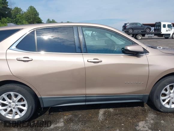 ✅ 2018 Chevrolet Equinox LT • VIN: 2GNAXJEV4J6155743 • Лот: 42883843. Опубликован ранее на IAAI с пробегом 141 907 миль. Бесплатный доступ к архиву аукционных продаж из США и подробный отчёт об истории автомобиля на DreamBid. Изображение 13.