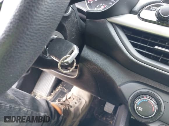 ✅ 2021 Kia Forte LXS • VIN: 3KPF24AD5ME291444 • Lot: 40304167. Listed on IAAI with 123,079 mi. Free auction sales archive from the USA and detailed vehicle history report at DreamBid. Image 11.