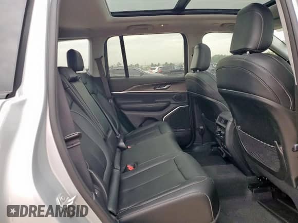 2022 Jeep Grand Cherokee Limited z VIN 1C4RJGBG1N8570458, wystawiony jako Copart lot #65587915 z przebiegiem 16 134 mil mil oraz Szkoda całkowita • Salvage title. Historia ofert i sprzedaży dostępna na DreamBid. Obrazek 11.