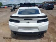 ✅ 2017 Chevrolet Camaro 2SS • VIN: 1G1FH1R78H0176792 • Lot: 42378576. Listed on IAAI with 54,398 mi. Free auction sales archive from the USA and detailed vehicle history report at DreamBid. Image 16.