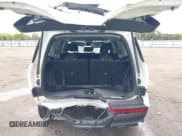 ✅ 2025 Hyundai Santa Fe SE • VIN: 5NMP14GL5SH070275 • Lot: 43286384. Wystawiony na IAAI z przebiegiem 10 123 mil. Bezpłatny archiwum sprzedaży aukcyjnych z USA i szczegółowy raport historii pojazdu na DreamBid. Zdjęcie 18.