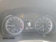 ✅ 2020 Hyundai Kona SE • VIN: KM8K12AA4LU506514 • Lot: 46989344. Wystawiony na Copart z przebiegiem 55 826 mil. Bezpłatny archiwum sprzedaży aukcyjnych z USA i szczegółowy raport historii pojazdu na DreamBid. Zdjęcie 9.