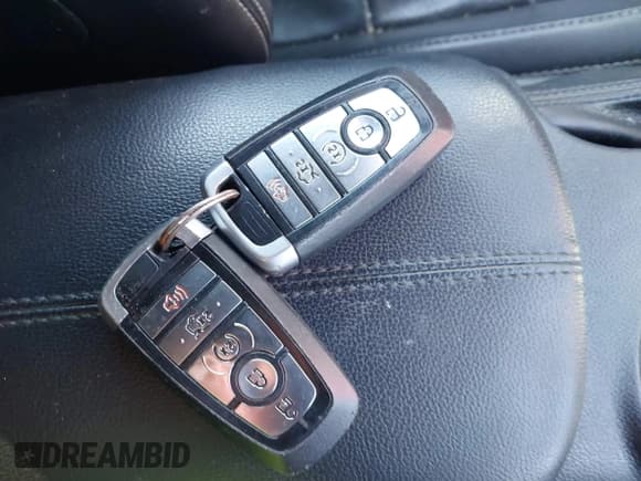 ✅ 2019 Ford Mustang EcoBoost • VIN: 1FA6P8THXK5172523 • Lot: 43509335. Wystawiony na IAAI z przebiegiem 79 889 mil. Bezpłatny archiwum sprzedaży aukcyjnych z USA i szczegółowy raport historii pojazdu na DreamBid. Zdjęcie 11.