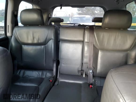 ✅ 2008 Lexus LX 570 • VIN: JTJHY00W384010961 • Lot: 92098555. Listed on Copart with 213,330 mi. Free auction sales archive from the USA and detailed vehicle history report at DreamBid. Image 10.