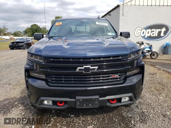 ✅ 2021 Chevrolet Silverado 1500 LT Trail Boss • VIN: 1GCPYFEDXMZ310325 • Lot: 70580424. Wystawiony na Copart z przebiegiem 47 352 mil. Bezpłatny archiwum sprzedaży aukcyjnych z USA i szczegółowy raport historii pojazdu na DreamBid. Zdjęcie 5.