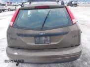 ✅ 2000 Ford Focus ZX3 • VIN: 3FAFP3137YR246156 • Lot: 41330476. Wystawiony na IAAI z przebiegiem 209 212 mil. Bezpłatny archiwum sprzedaży aukcyjnych z USA i szczegółowy raport historii pojazdu na DreamBid. Zdjęcie 16.