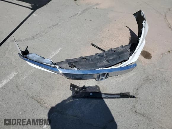 ✅ 2019 Honda Accord Touring • VIN: 1HGCV3F92KA006158 • Lot: 62118055. Wystawiony na Copart z przebiegiem 126 968 mil. Bezpłatny archiwum sprzedaży aukcyjnych z USA i szczegółowy raport historii pojazdu na DreamBid. Zdjęcie 12.