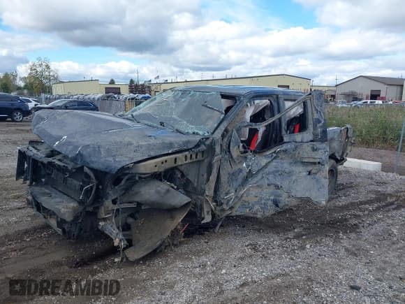 ✅ 2015 Ford F-150 XLT • VIN: 1FTEW1EP2FFC51172 • Lot: 40551415. Wystawiony na IAAI z przebiegiem 216 553 mil. Bezpłatny archiwum sprzedaży aukcyjnych z USA i szczegółowy raport historii pojazdu na DreamBid. Zdjęcie 2.