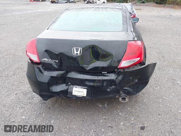 ✅ 2012 Honda Accord EX • VIN: 1HGCS1B71CA017168 • Lot: 43300220. Listed on IAAI with 161,521 mi. Free auction sales archive from the USA and detailed vehicle history report at DreamBid. Image 18.