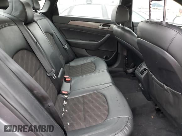 ✅ 2018 Hyundai Sonata Limited • VIN: 5NPE34AF7JH718432 • Lot: 70519762. Listed on Copart with 71,986 mi. Free auction sales archive from the USA and detailed vehicle history report at DreamBid. Image 10.