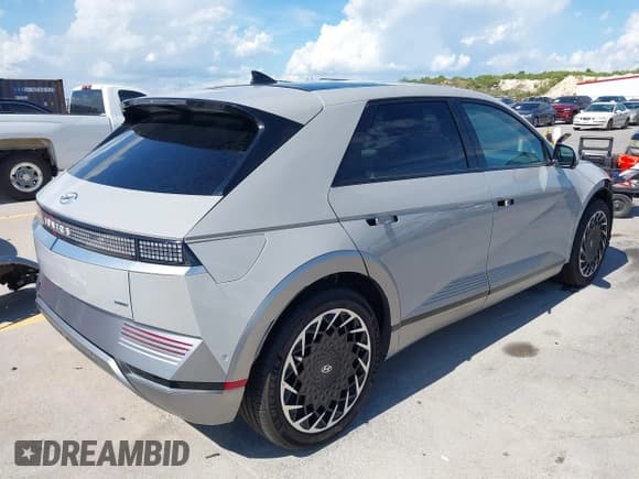 ✅ 2023 Hyundai Ioniq 5 Limited • VIN: KM8KRDAF9PU229655 • Lot: 42949861. Listed on IAAI with 3,318 mi. Free auction sales archive from the USA and detailed vehicle history report at DreamBid. Image 4.