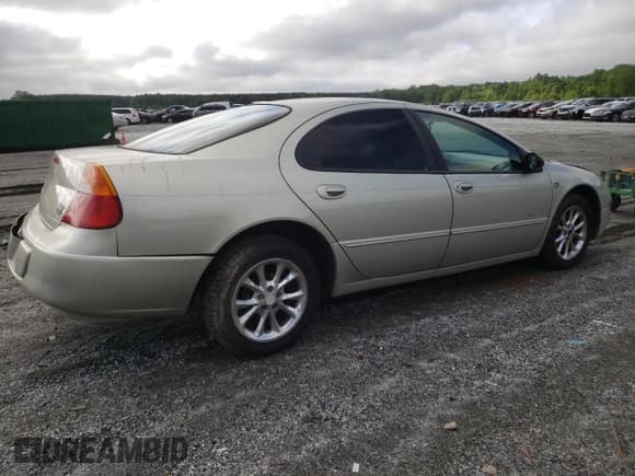 ✅ 2000 Chrysler 300M M • VIN: 2C3HE66G7YH121387 • Lot: 56359185. Listed on Copart with 247,836 mi. Free auction sales archive from the USA and detailed vehicle history report at DreamBid. Image 3.