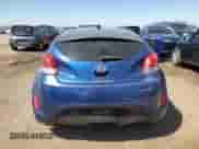 2015 Hyundai Veloster z VIN KMHTC6AD0FU241885, wystawiony jako Copart lot #70447094 z przebiegiem 175 075 mil mil oraz Szkoda całkowita • Salvage title. Historia ofert i sprzedaży dostępna na DreamBid. Obrazek 6.