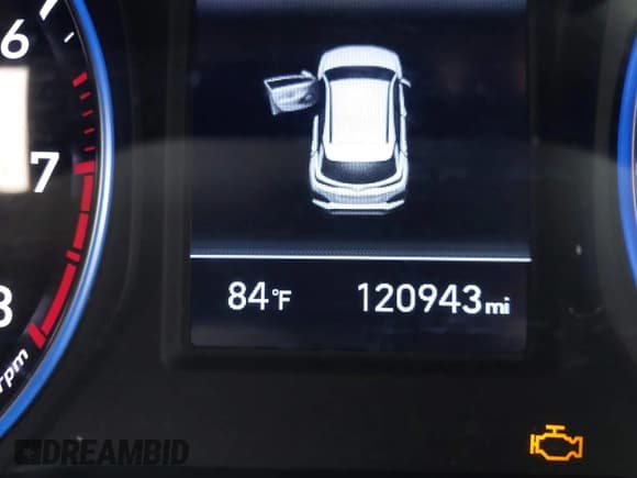 ✅ 2019 Hyundai Kona SE • VIN: KM8K12AAXKU222030 • Лот: 43054585. Опубликован ранее на IAAI с пробегом 120 943 миль. Бесплатный доступ к архиву аукционных продаж из США и подробный отчёт об истории автомобиля на DreamBid. Изображение 15.