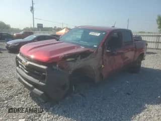 2025 Chevrolet Colorado 2WD Work Truck with VIN 1GCPSBEK1S1151943, listed as a Copart auction lot 68402075 with 9,260 mi miles and Salvage title. Bid and sale history available at DreamBid. Image 1.