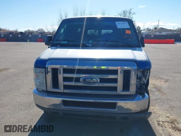 ✅ 2008 Ford Econoline Passenger XL • VIN: 1FBNE31L88DA20555 • Lot: 38737871. Wystawiony na IAAI z przebiegiem 118 265 mil. Bezpłatny archiwum sprzedaży aukcyjnych z USA i szczegółowy raport historii pojazdu na DreamBid. Zdjęcie 11.