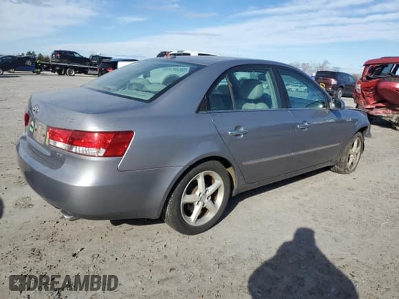 ✅ 2008 Hyundai Sonata SE • VIN: 5NPEU46F18H403108 • Лот: 83271614. Опубликован ранее на Copart с пробегом 154 916 миль. Бесплатный доступ к архиву аукционных продаж из США и подробный отчёт об истории автомобиля на DreamBid. Изображение 3.