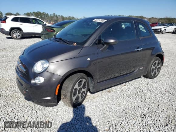 ✅ 2016 FIAT 500e • VIN: 3C3CFFGE7GT193152 • Lot: 45916535. Listed on Copart with 62,485 mi. Free auction sales archive from the USA and detailed vehicle history report at DreamBid. Image 1.