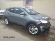 ✅ 2021 Buick Encore GX Preferred • VIN: KL4MMBS28MB173883 • Lot: 85300515. Wystawiony na Copart z przebiegiem 37 855 mil. Bezpłatny archiwum sprzedaży aukcyjnych z USA i szczegółowy raport historii pojazdu na DreamBid. Zdjęcie 4.