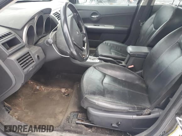 ✅ 2010 Dodge Avenger R/T • VIN: 1B3CC5FB0AN173002 • Lot: 87709395. Wystawiony na Copart z przebiegiem 179 066 mil. Bezpłatny archiwum sprzedaży aukcyjnych z USA i szczegółowy raport historii pojazdu na DreamBid. Zdjęcie 7.