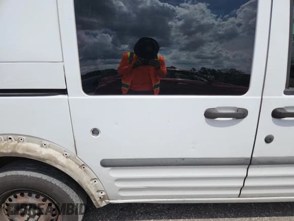 ✅ 2011 Ford Transit Connect XLT • VIN: NM0LS7BN5BT048603 • Lot: 60301445. Wystawiony na Copart z przebiegiem 308 051 mil. Bezpłatny archiwum sprzedaży aukcyjnych z USA i szczegółowy raport historii pojazdu na DreamBid. Zdjęcie 10.