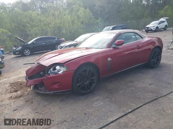 ✅ 2008 Jaguar XK • VIN: SAJWA44B485B24981 • Lot: 41866497. Wystawiony na IAAI z przebiegiem 84 920 mil. Bezpłatny archiwum sprzedaży aukcyjnych z USA i szczegółowy raport historii pojazdu na DreamBid. Zdjęcie 2.