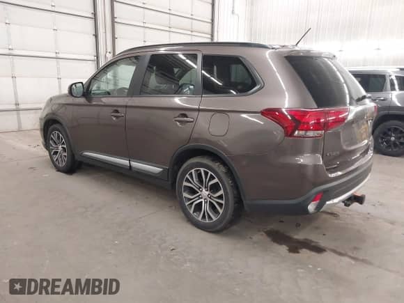 2016 Mitsubishi Outlander SE с VIN JA4AZ3A32GZ001770, выставлен на аукционе IAAI как лот 43593282 с пробегом 209 427 миль миль и . История ставок и продаж доступна на DreamBid. Изображение 3.