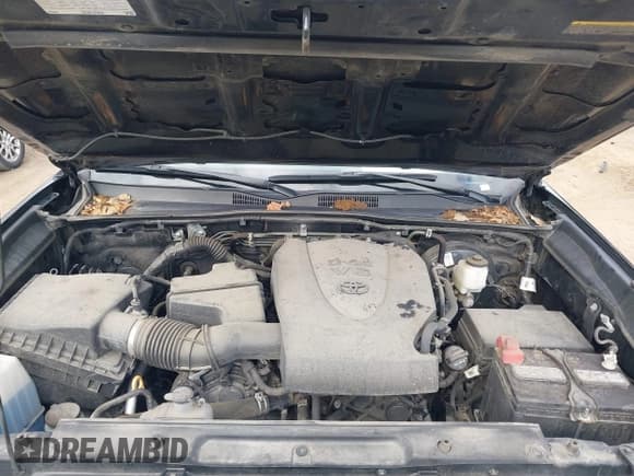 ✅ 2023 Toyota Tacoma SR • VIN: 3TMCZ5ANXPM622302 • Lot: 43585909. Wystawiony na IAAI z przebiegiem 45 375 mil. Bezpłatny archiwum sprzedaży aukcyjnych z USA i szczegółowy raport historii pojazdu na DreamBid. Zdjęcie 10.