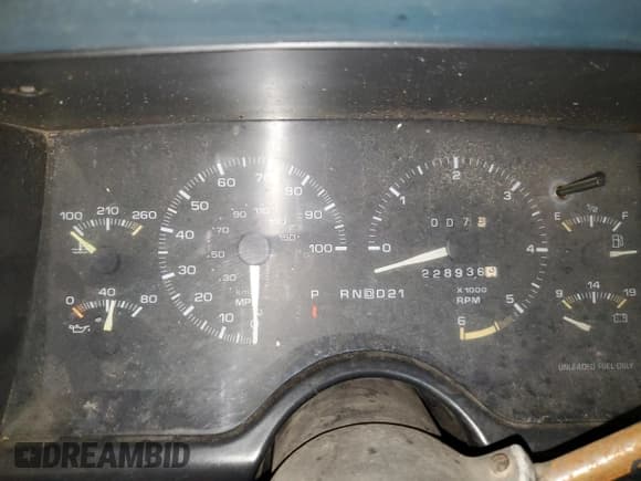 ✅ 1994 Chevrolet S-10 • VIN: 1GCCT14WXR8201833 • Lot: 80542975. Listed on Copart with 228,936 mi. Free auction sales archive from the USA and detailed vehicle history report at DreamBid. Image 9.