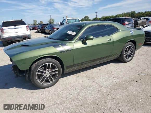 ✅ 2019 Dodge Challenger SXT • VIN: 2C3CDZGG3KH690385 • Lot: 69512284. Wystawiony na Copart z przebiegiem 63 994 mil. Bezpłatny archiwum sprzedaży aukcyjnych z USA i szczegółowy raport historii pojazdu na DreamBid. Zdjęcie 1.