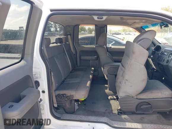 ✅ 2007 Ford F-150 XLT • VIN: 1FTPX14V47FB76062 • Лот: 43217693. Опубликован ранее на IAAI с пробегом 188 038 миль. Бесплатный доступ к архиву аукционных продаж из США и подробный отчёт об истории автомобиля на DreamBid. Изображение 8.