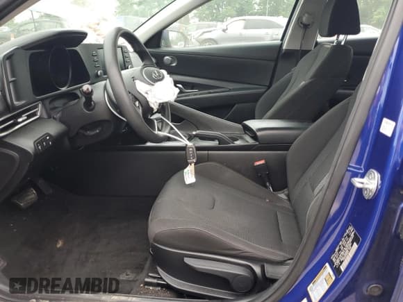 ✅ 2021 Hyundai Elantra SE • VIN: KMHLL4AG4MU161565 • Lot: 65438045. Listed on Copart with 45,147 mi. Free auction sales archive from the USA and detailed vehicle history report at DreamBid. Image 7.