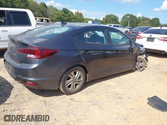 ✅ 2020 Hyundai Elantra SEL • VIN: 5NPD84LF4LH620164 • Lot: 43191593. Listed on IAAI with 75,712 mi. Free auction sales archive from the USA and detailed vehicle history report at DreamBid. Image 4.