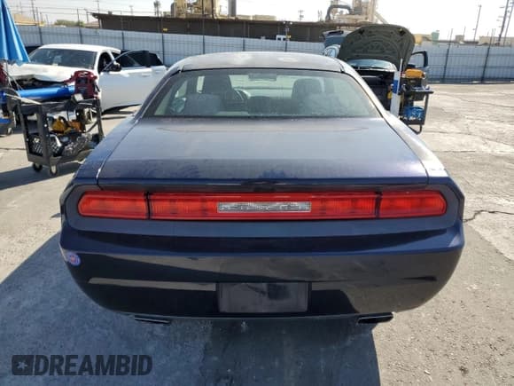 ✅ 2012 Dodge Challenger SXT Plus • VIN: 2C3CDYAG6CH124824 • Лот: 90899325. Опубликован ранее на Copart с пробегом 128 236 миль. Бесплатный доступ к архиву аукционных продаж из США и подробный отчёт об истории автомобиля на DreamBid. Изображение 6.