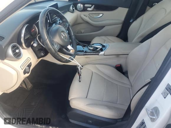 ✅ 2015 Mercedes-Benz C 300 • VIN: 55SWF4KB2FU053435 • Lot: 90788735. Listed on Copart with 113,508 mi. Free auction sales archive from the USA and detailed vehicle history report at DreamBid. Image 7.