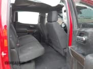 ✅ 2020 Chevrolet Silverado 1500 RST • VIN: 3GCUYEET6LG379371 • Lot: 42913404. Wystawiony na IAAI z przebiegiem Nie podano. Bezpłatny archiwum sprzedaży aukcyjnych z USA i szczegółowy raport historii pojazdu na DreamBid. Zdjęcie 8.