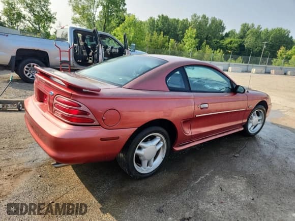 ✅ 1994 Ford Mustang GT • VIN: 1FALP42T1RF105797 • Lot: 60280025. Listed on Copart with 108,796 mi. Free auction sales archive from the USA and detailed vehicle history report at DreamBid. Image 3.