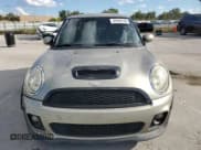 ✅ 2008 MINI Hardtop S • VIN: WMWMF73588TV32457 • Лот: 82646195. Опубликован ранее на Copart с пробегом 107 063 миль. Бесплатный доступ к архиву аукционных продаж из США и подробный отчёт об истории автомобиля на DreamBid. Изображение 5.