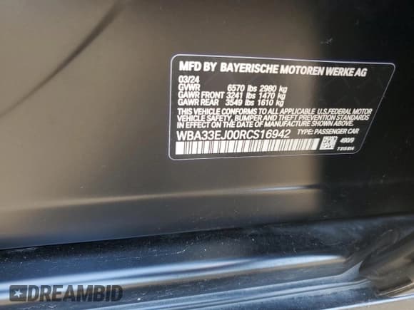 ✅ 2024 BMW 7 Series 760i xDrive • VIN: WBA33EJ00RCS16942 • Lot: 68005105. Wystawiony na Copart z przebiegiem 26 937 mil. Bezpłatny archiwum sprzedaży aukcyjnych z USA i szczegółowy raport historii pojazdu na DreamBid. Zdjęcie 13.