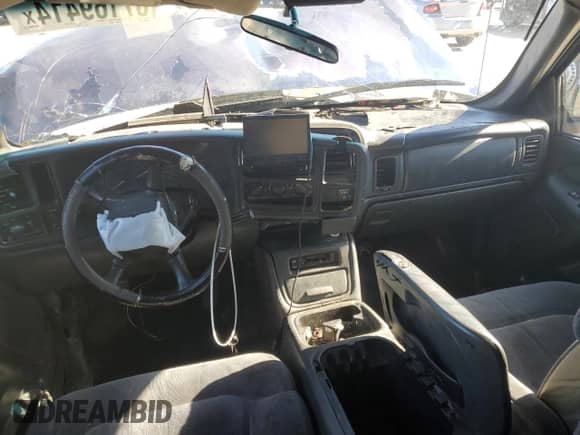 2001 Chevrolet Silverado 1500 LT z VIN 2GCEC19T111325889, wystawiony jako Copart lot #87169414 z przebiegiem Nie podano mil oraz Szkoda całkowita • Salvage title. Historia ofert i sprzedaży dostępna na DreamBid. Obrazek 8.