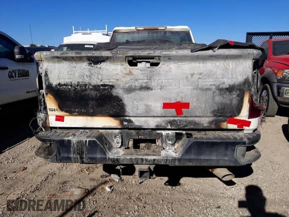 2022 Chevrolet Silverado 3500HD Work Truck с VIN 1GC4YSE71NF185739, выставлен на аукционе Copart как лот 82388624 с пробегом 16 764 миль миль и Списание • Salvage title. История ставок и продаж доступна на DreamBid. Изображение 6.