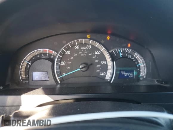 ✅ 2014 Toyota Camry SE • VIN: 4T1BF1FK0EU419032 • Lot: 82543185. Wystawiony na Copart z przebiegiem 179 440 mil. Bezpłatny archiwum sprzedaży aukcyjnych z USA i szczegółowy raport historii pojazdu na DreamBid. Zdjęcie 9.