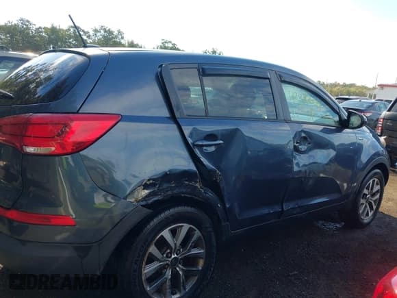 ✅ 2016 Kia Sportage LX • VIN: KNDPBCAC1G7826960 • Lot: 43376659. Wystawiony na IAAI z przebiegiem 111 016 mil. Bezpłatny archiwum sprzedaży aukcyjnych z USA i szczegółowy raport historii pojazdu na DreamBid. Zdjęcie 13.