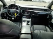 ✅ 2020 Audi S7 Prestige • VIN: WAUSFAF20LN058961 • Lot: 48838654. Wystawiony na Copart z przebiegiem 21 038 mil. Bezpłatny archiwum sprzedaży aukcyjnych z USA i szczegółowy raport historii pojazdu na DreamBid. Zdjęcie 8.