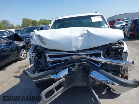 ✅ 2003 Chevrolet Tahoe LT • VIN: 1GNEC13Z83R150605 • Lot: 41844680. Wystawiony na IAAI z przebiegiem Nie podano. Bezpłatny archiwum sprzedaży aukcyjnych z USA i szczegółowy raport historii pojazdu na DreamBid. Zdjęcie 6.